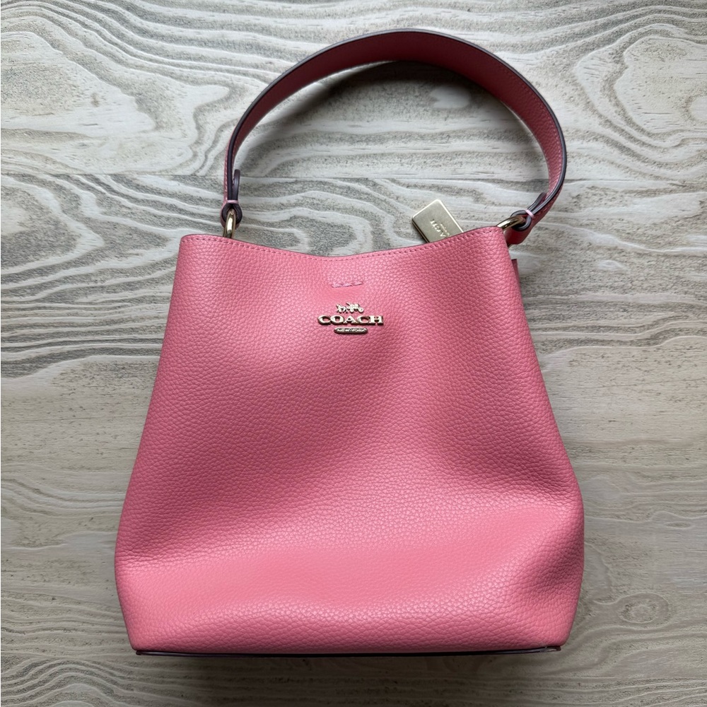 Coach Town Bucket Bag Pink Leather Purse